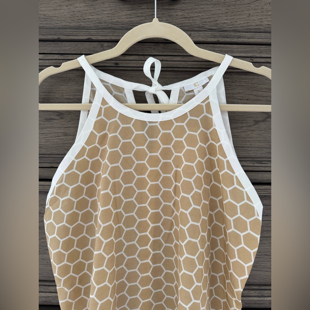 NEW Tan Camisole NWT Sleeveless Tank Top Blouse White Halter Geometric Honeycomb